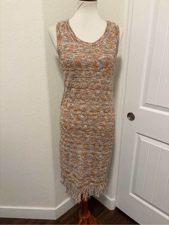 Lucky Brand Dresses & Skirts - Lucky Brand Sleeveless Knit Midi Dress in Beige and Mustard